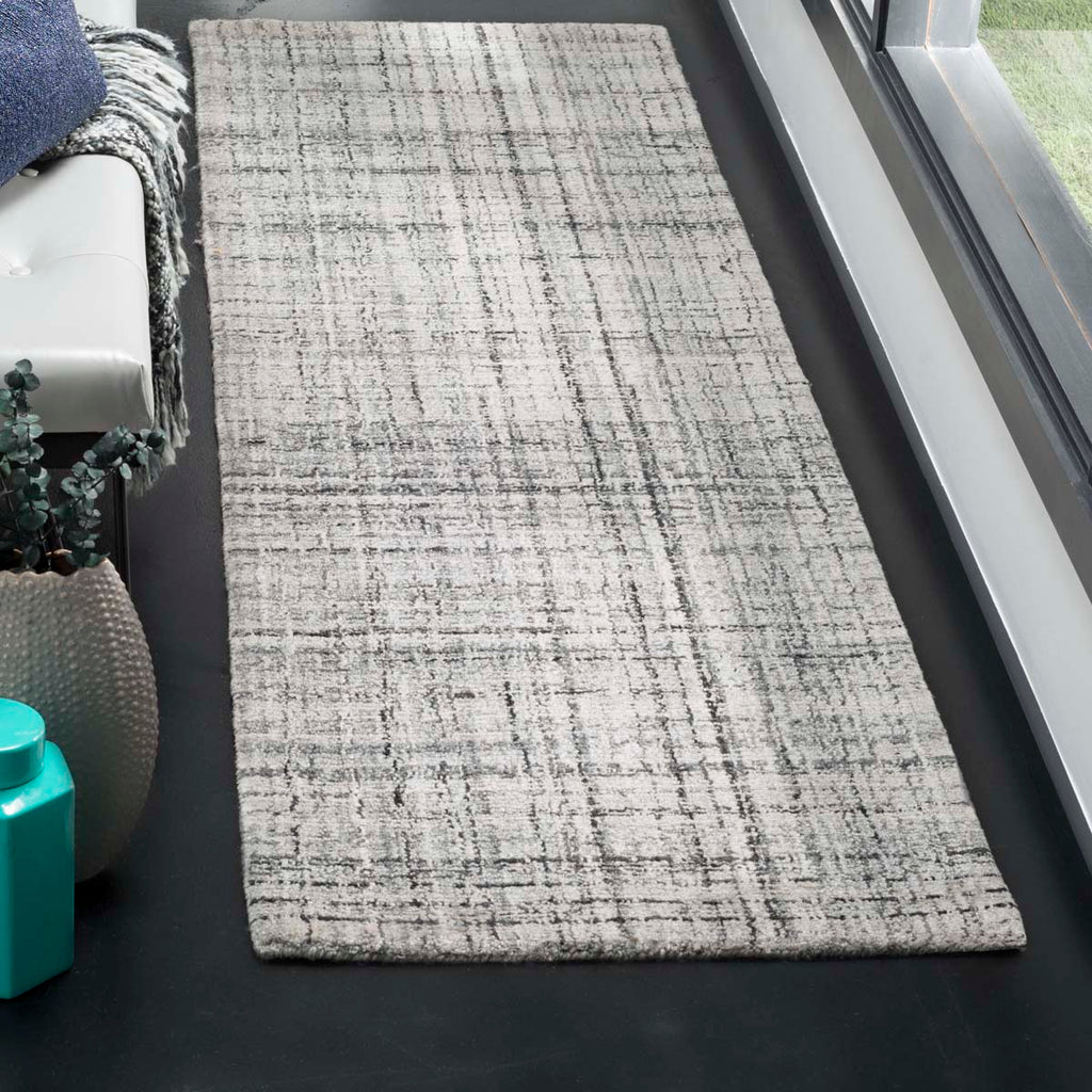 Safavieh Abstract Rug Collection ABT141B - Grey / Black