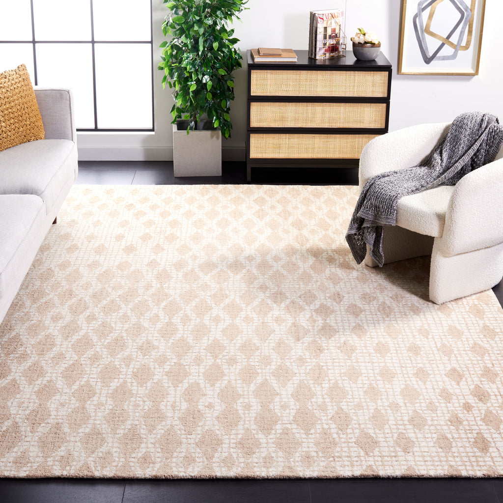 Safavieh Abstract Rug Collection ABT206A - Beige / Ivory