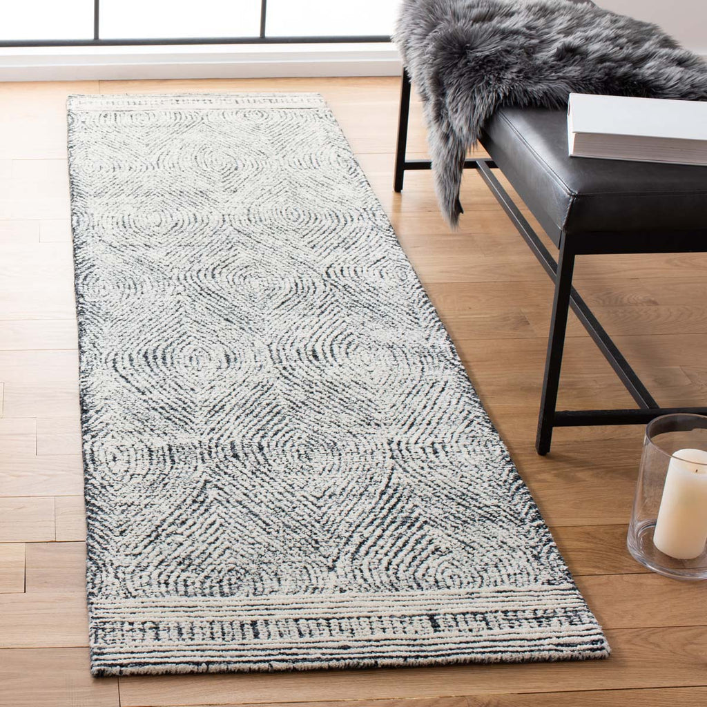 Safavieh Abstract Rug Collection ABT340H - Ivory / Charcoal