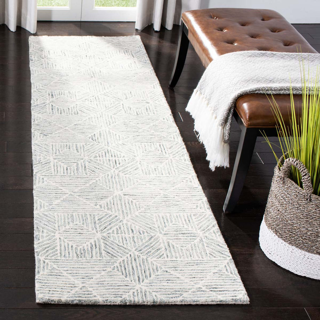 Safavieh Abstract Rug Collection ABT763Y - Light Green