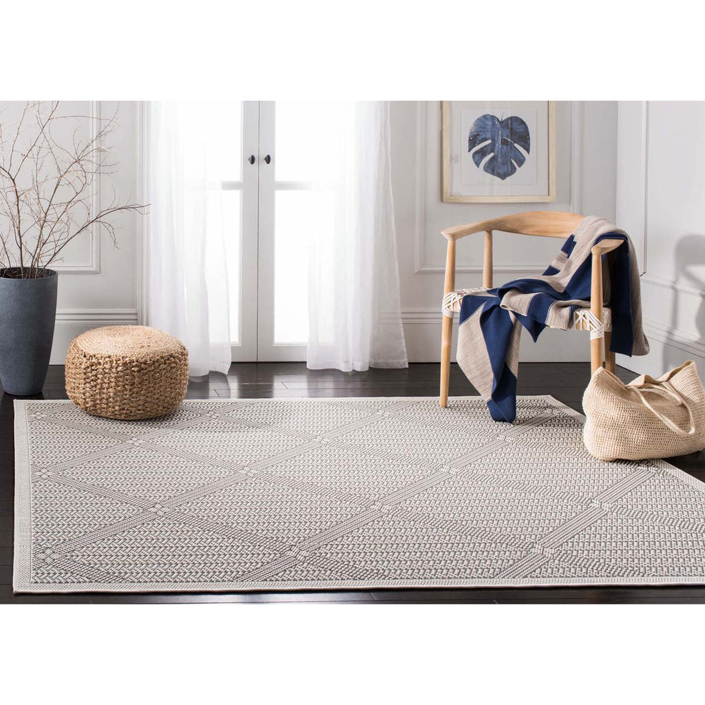 Safavieh Bermuda 811 Rug, BMU811