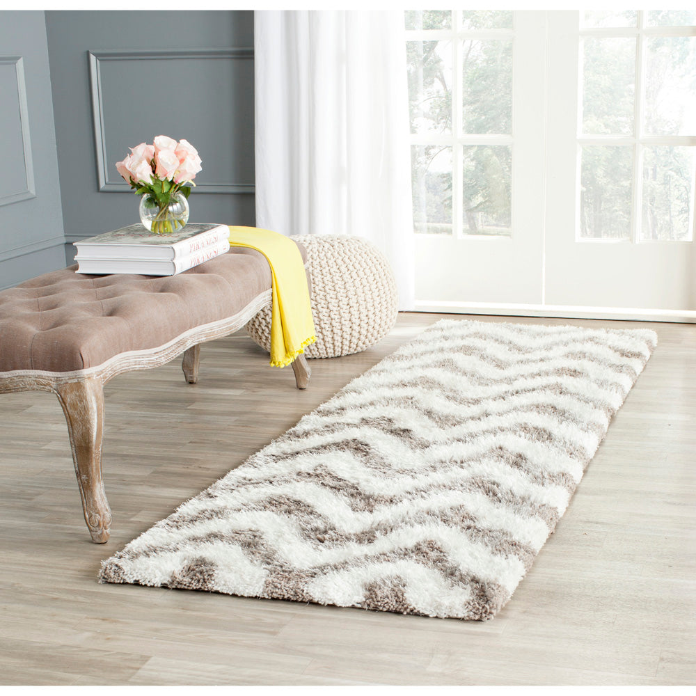 Safavieh Barcelona Shag 320 Rug, BSG320