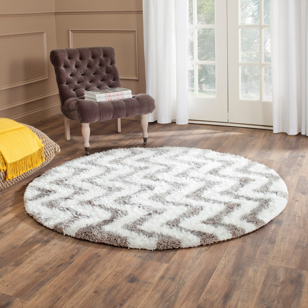 Safavieh Barcelona Shag 320 Rug, BSG320