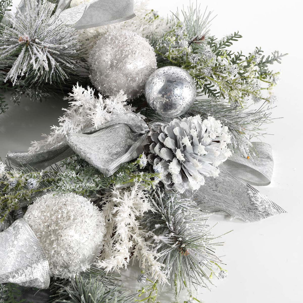 Safavieh Faux 26 Frosted Pine Wreath , FXP1077 - Silver / Green