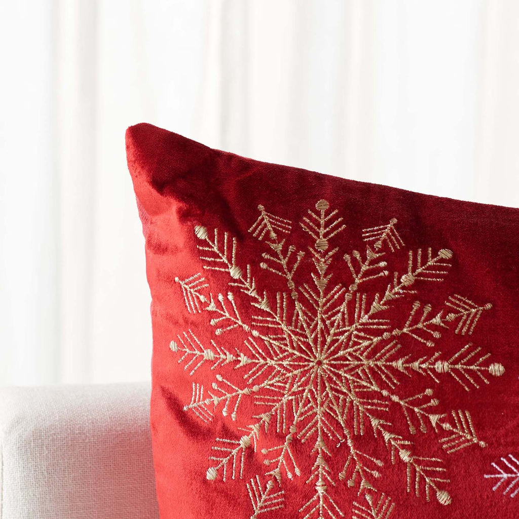 Safavieh Cinthia Snowflake Pillow , HOL4002 - Red / Silver