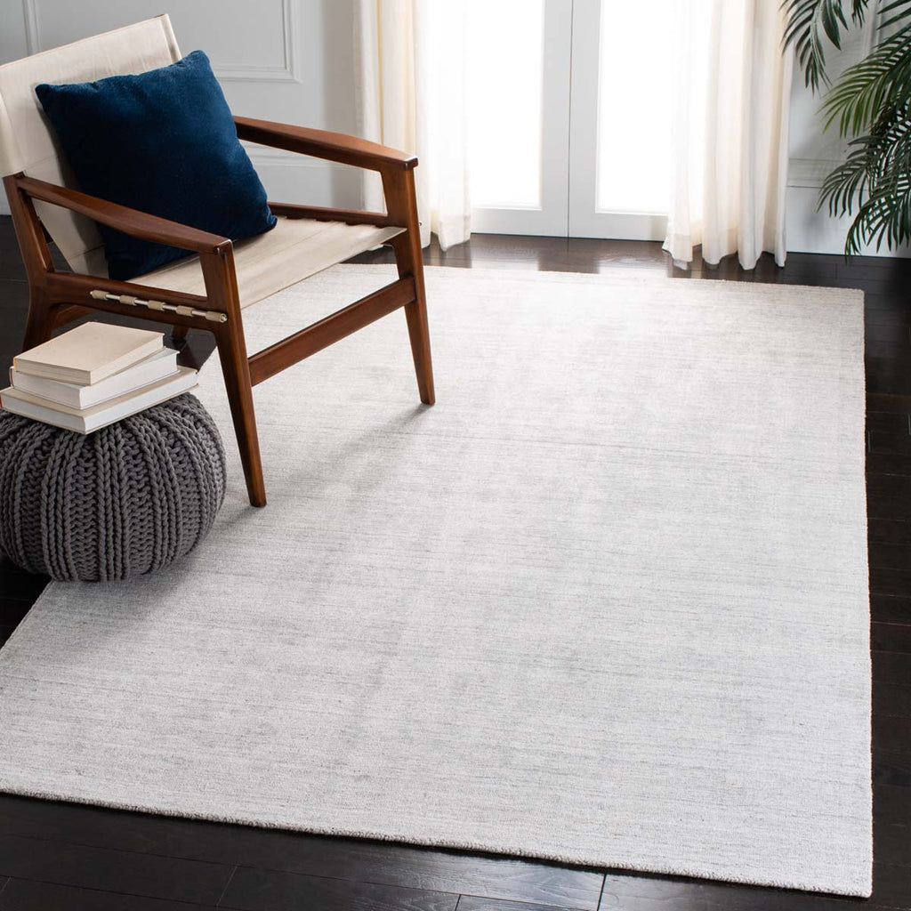 Safavieh Mirage Rug Collection MIR176G - Light Grey