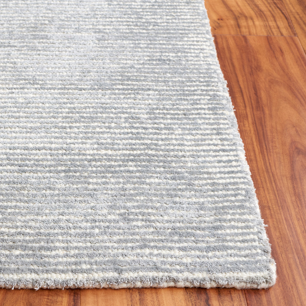 Mirage 475 | Rug - Safavieh - MIR475 - Light Grey