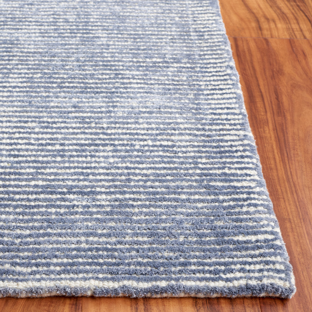 Mirage 475 | Rug - Safavieh - MIR475 - Light Blue