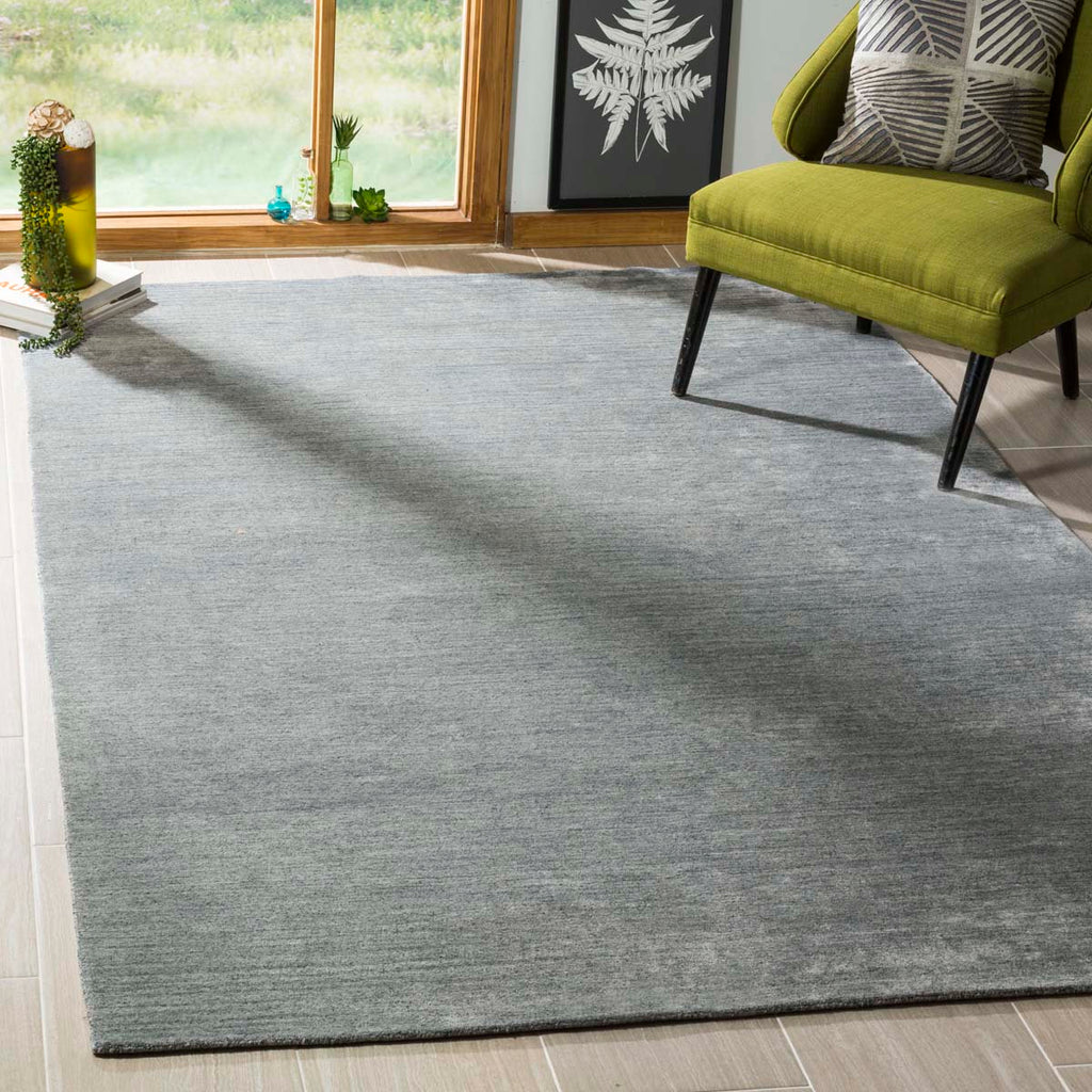 Safavieh Mirage Rug Collection MIR533C - Dark Grey