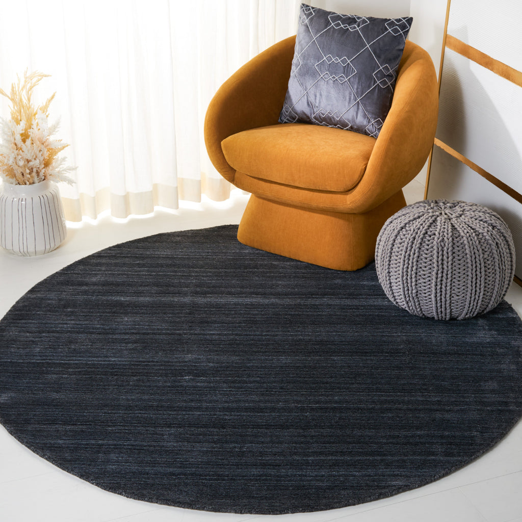 Mirage 550 Rug | Safavieh - MIR550 - Anthracite