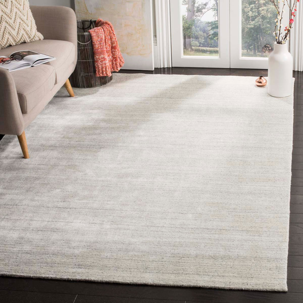 Mirage 550 Rug | Safavieh - MIR550 - Silver