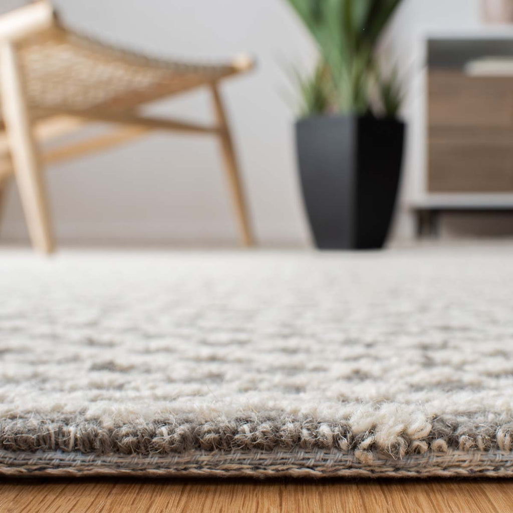 Safavieh Micro-Loop 353 Rug, MLP353