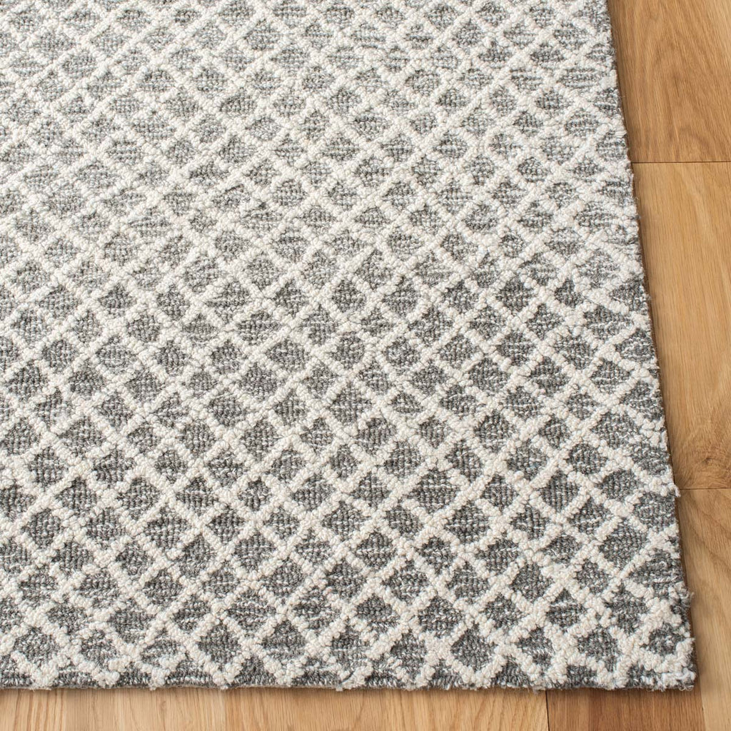 Safavieh Micro-Loop 353 Rug, MLP353