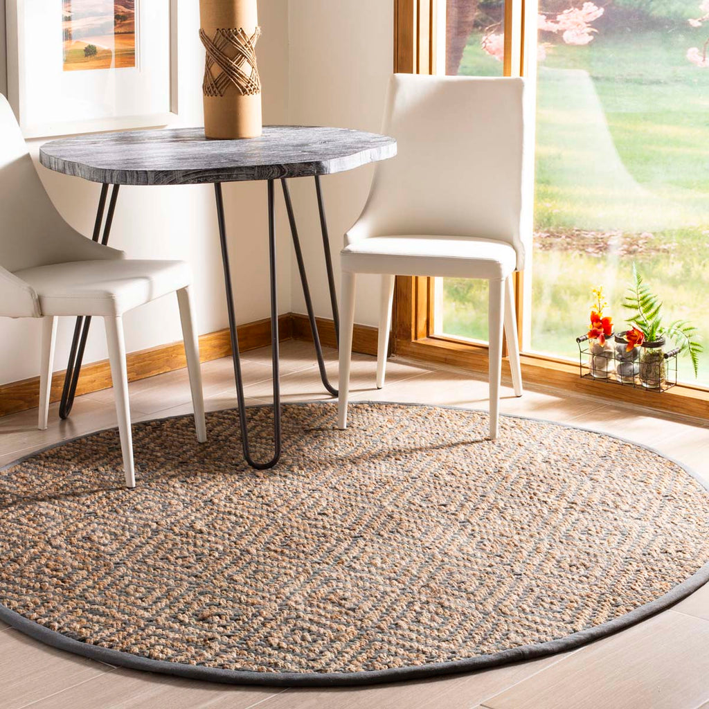 Safavieh Natural Fiber Rug Collection NF181D - Natural / Grey