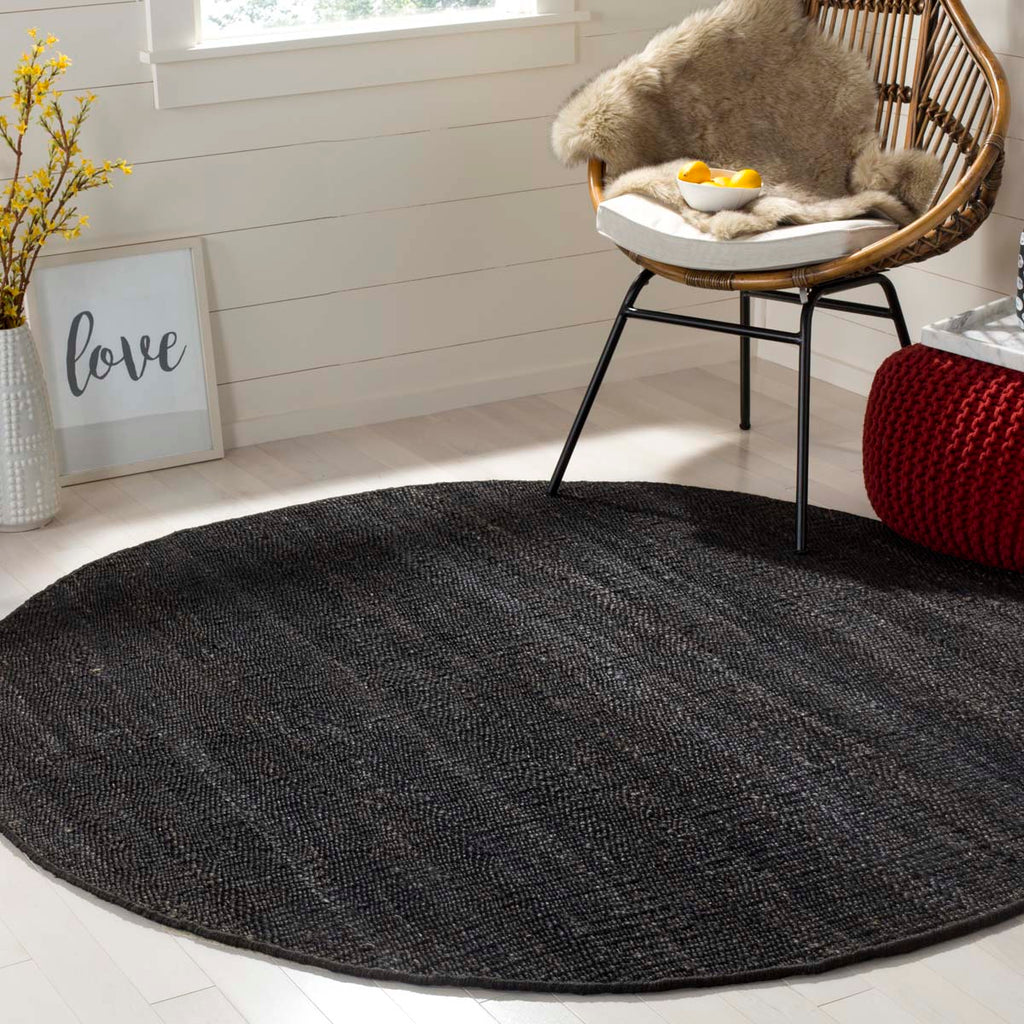 Safavieh Natural Fiber Rug Collection NF368D - Black