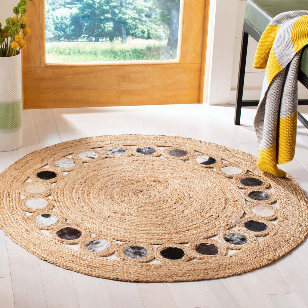 Safavieh Natural Fiber Rug Collection NF370G - Beige / Silver