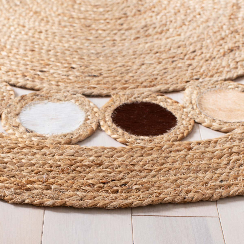 Safavieh Natural Fiber Rug Collection NF370T - Beige / Brown