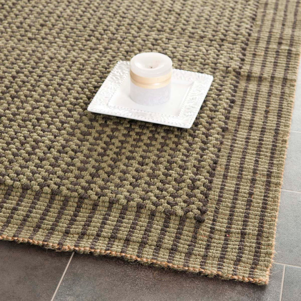 Safavieh Natural Fiber Rug Collection NF451B - Charcoal / Green