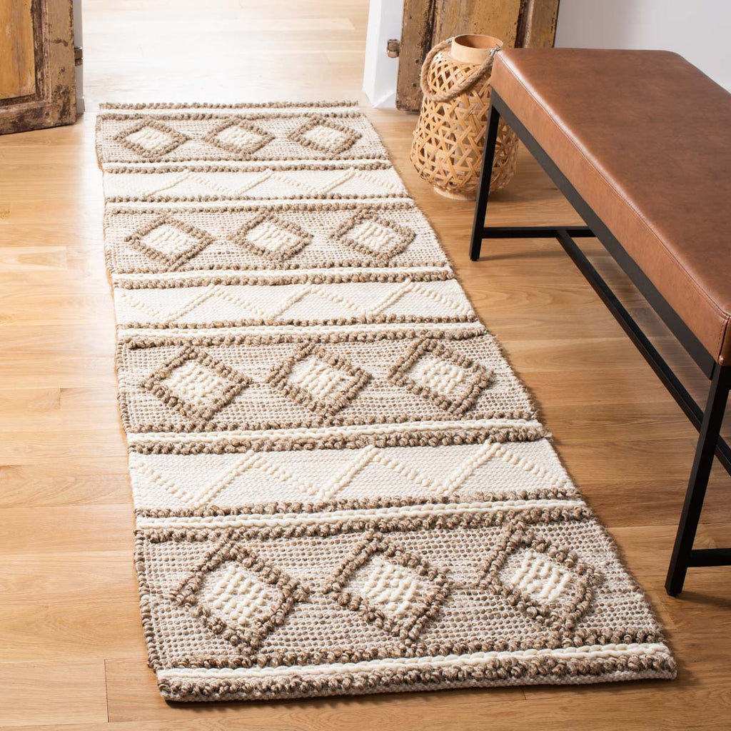 Safavieh Natural Fiber Rug Collection NF866B - Taupe / Ivory