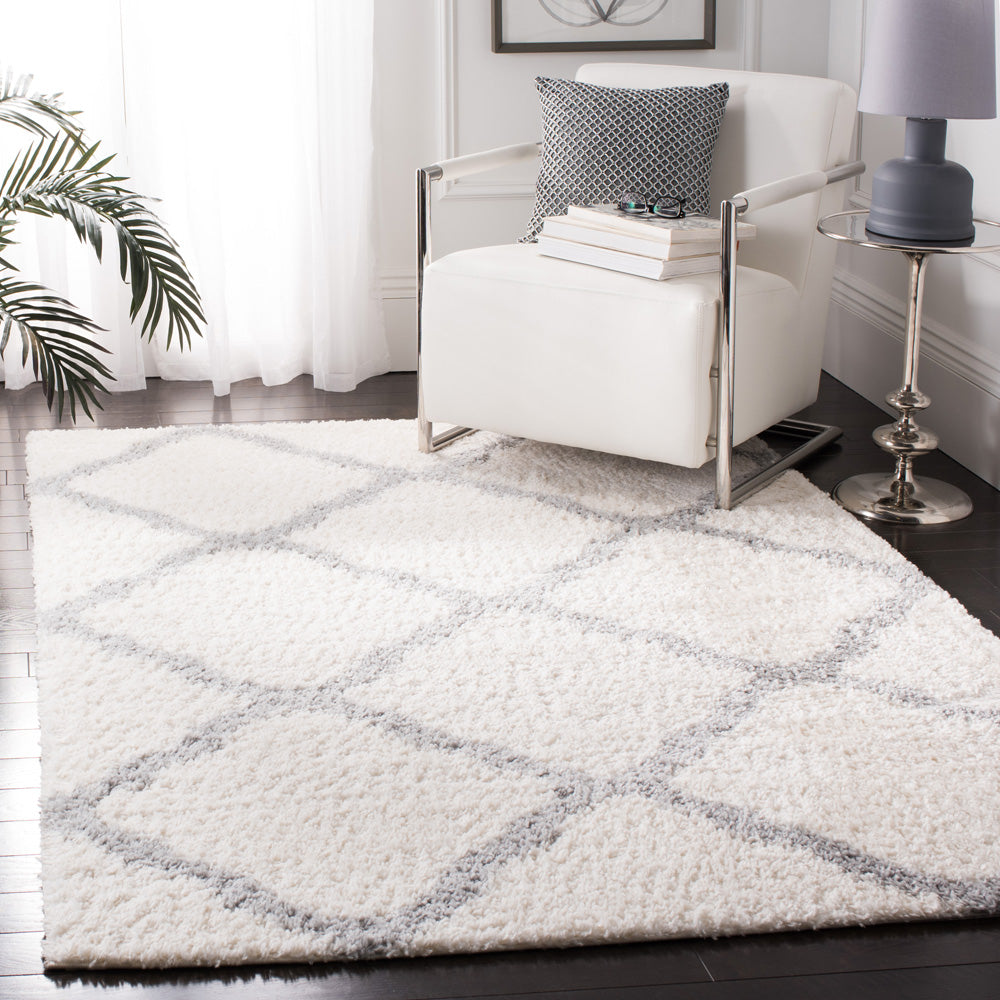 Safavieh Parma Shag 521 Rug, PMA521