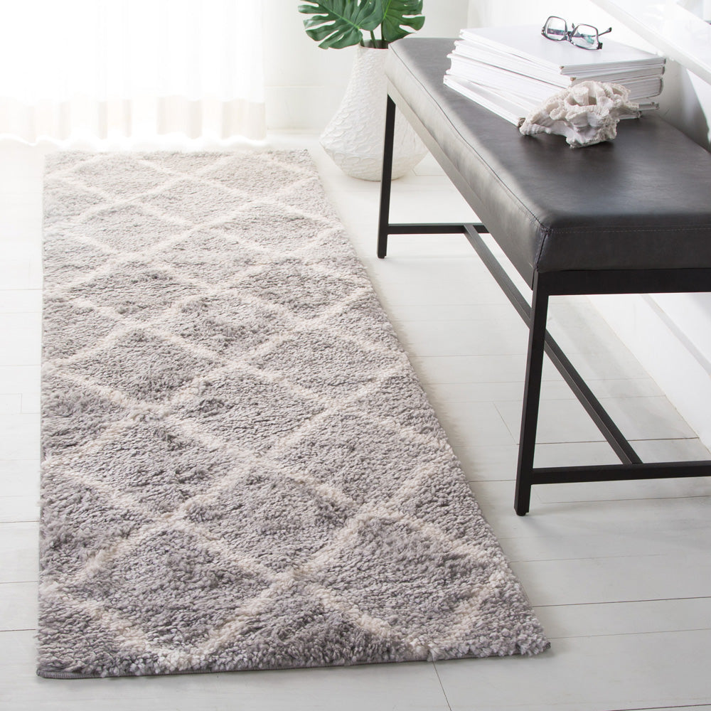 Safavieh Parma Shag 521 Rug, PMA521