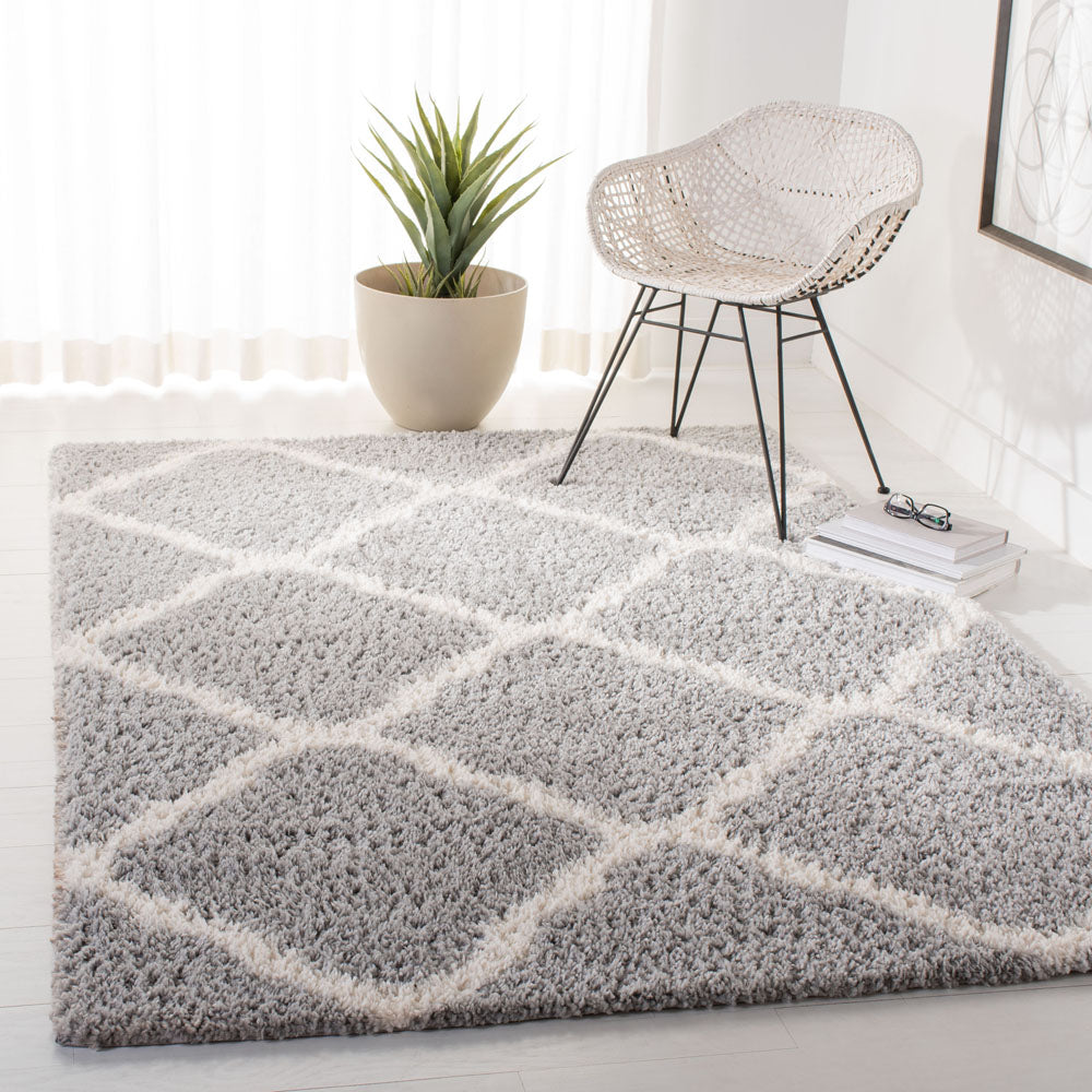 Safavieh Parma Shag 521 Rug, PMA521