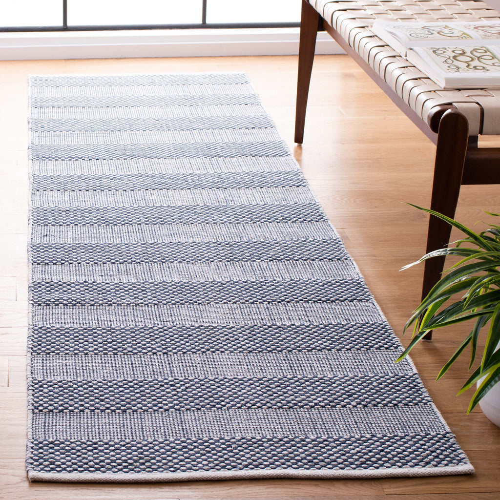 Safavieh Striped Kilim 802 Rug, STK802