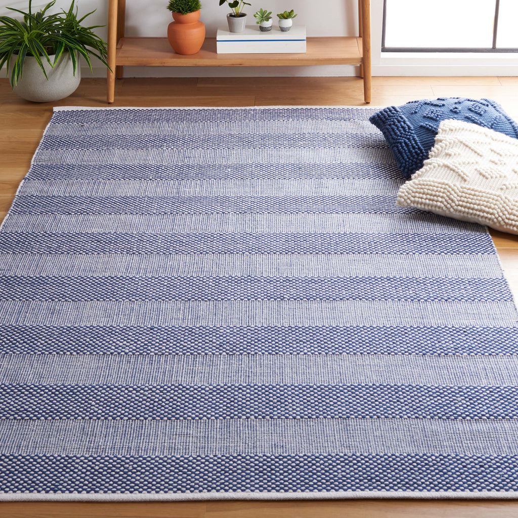 Safavieh Striped Kilim 802 Rug, STK802