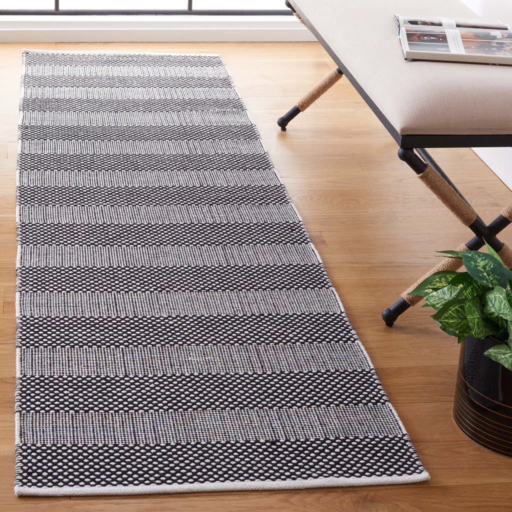 Safavieh Striped Kilim 802 Rug, STK802