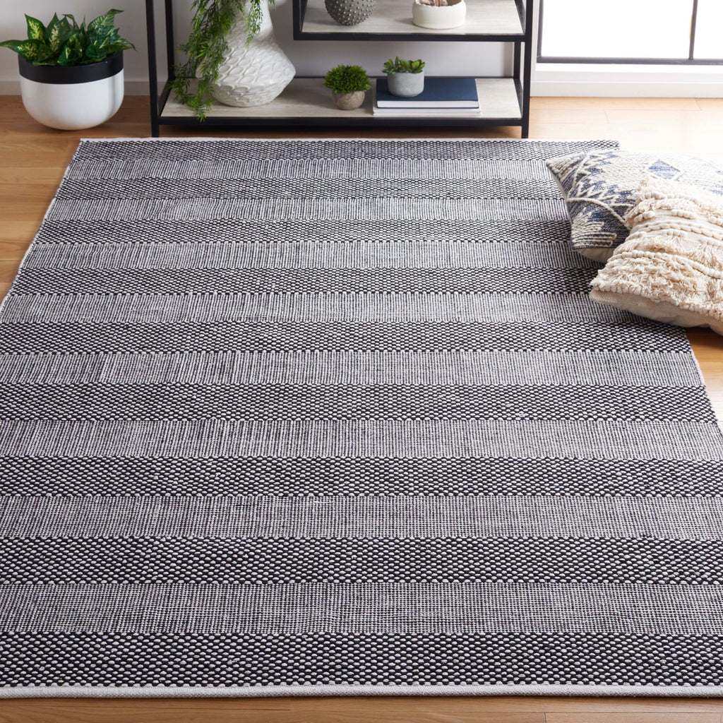 Safavieh Striped Kilim 802 Rug, STK802