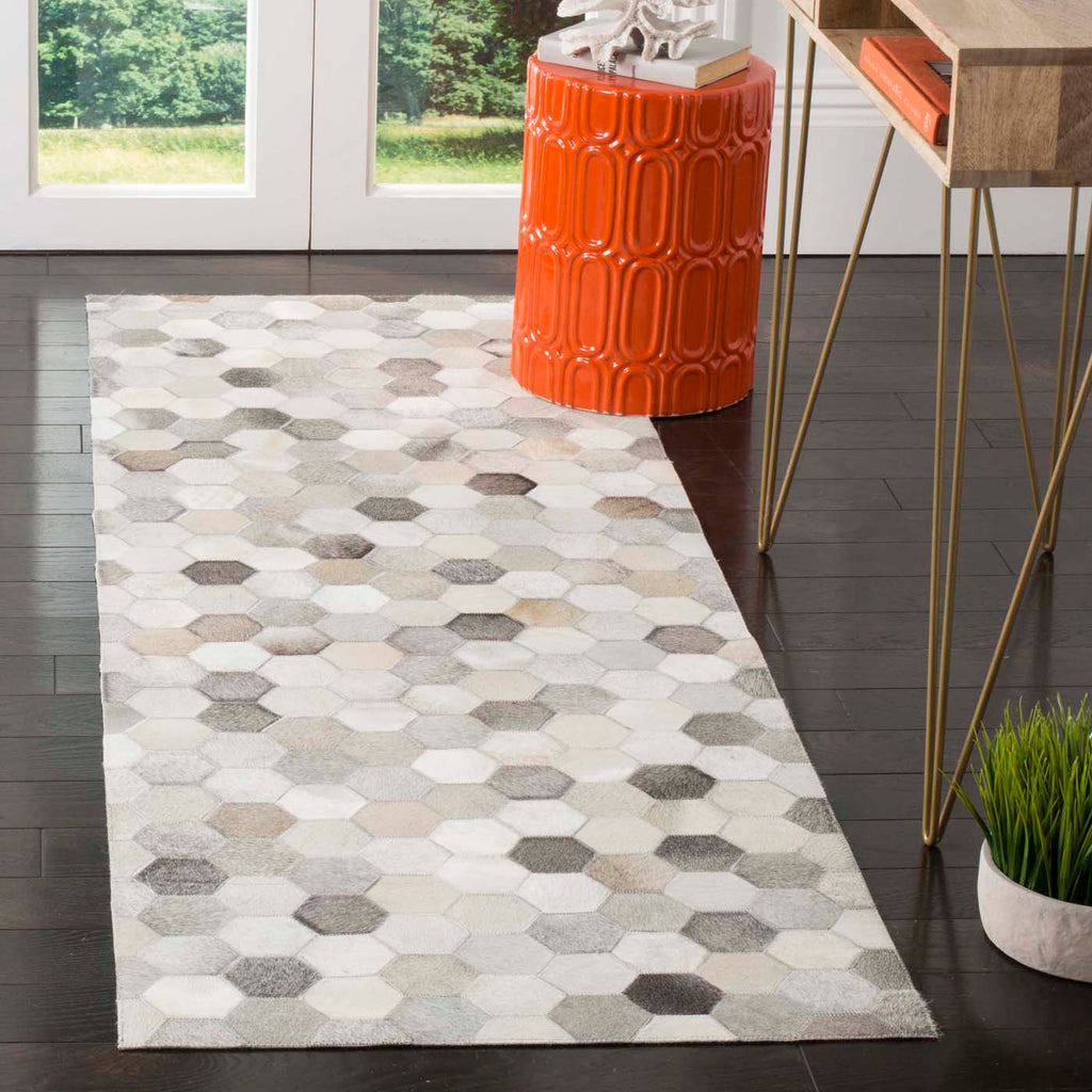 Safavieh Studio Leather 217 Rug, STL217