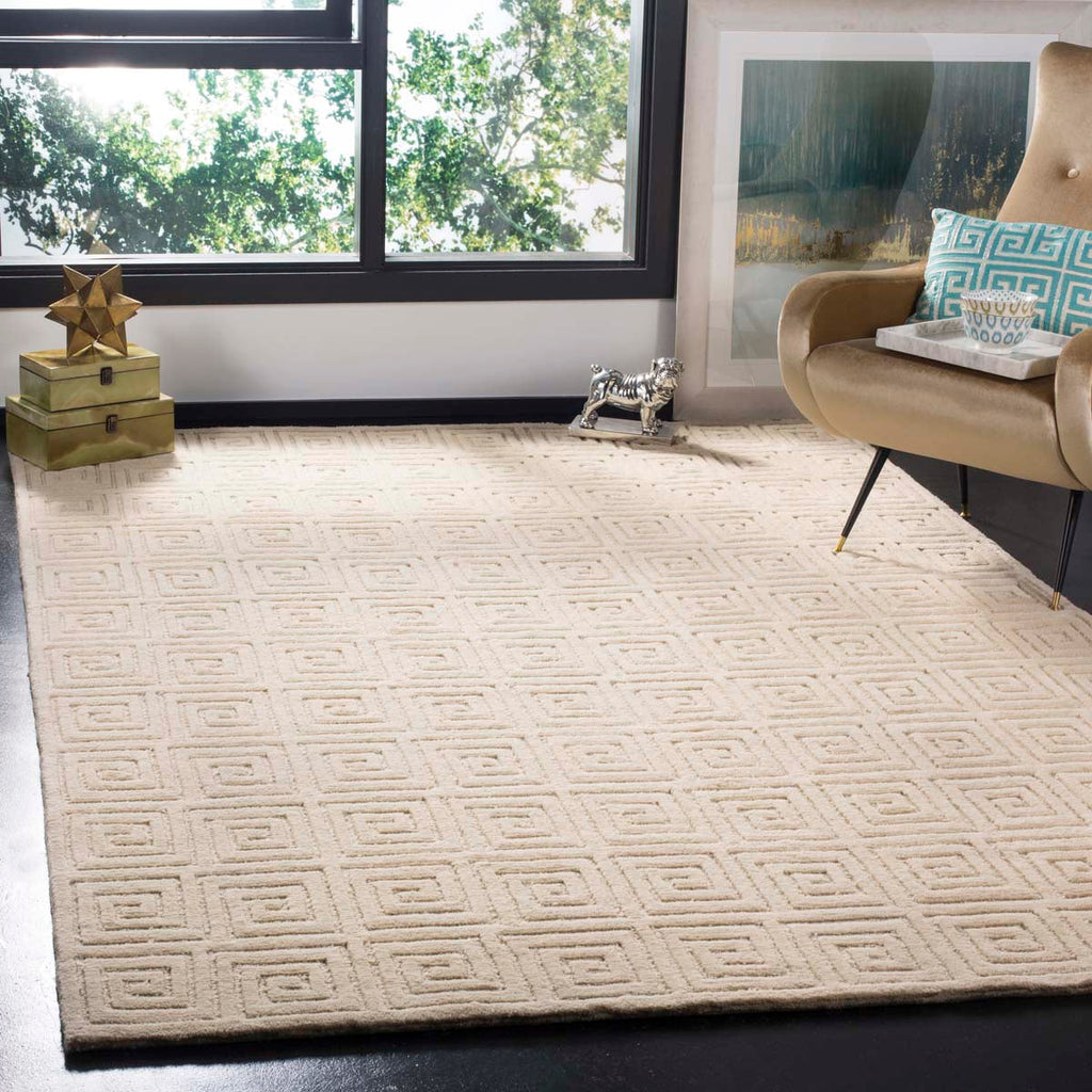 Safavieh Tibetan Rug Collection TB108Q - Creme