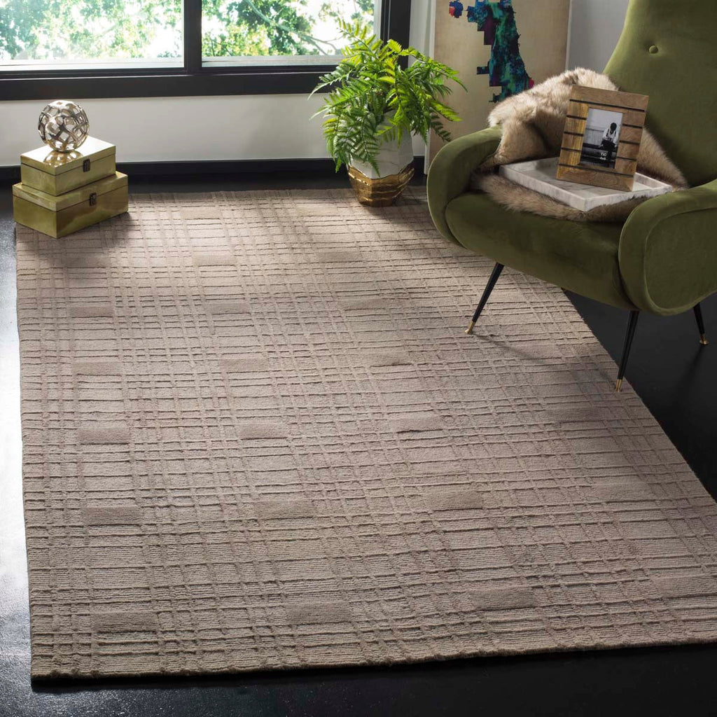 Safavieh Tibetan Rug Collection TB120D - Slate