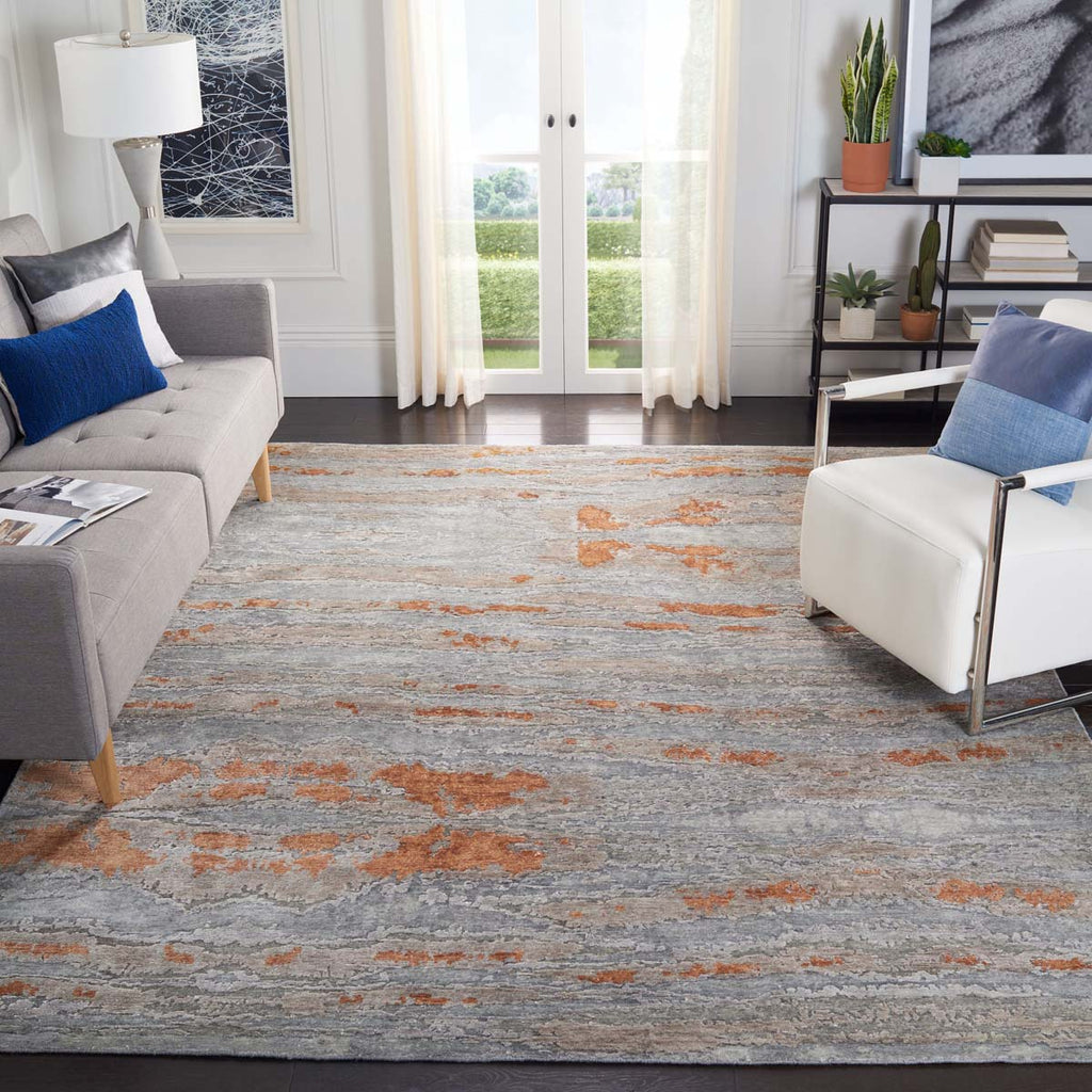 Safavieh Tibetan Rug Collection TB801P - Silver / Rust