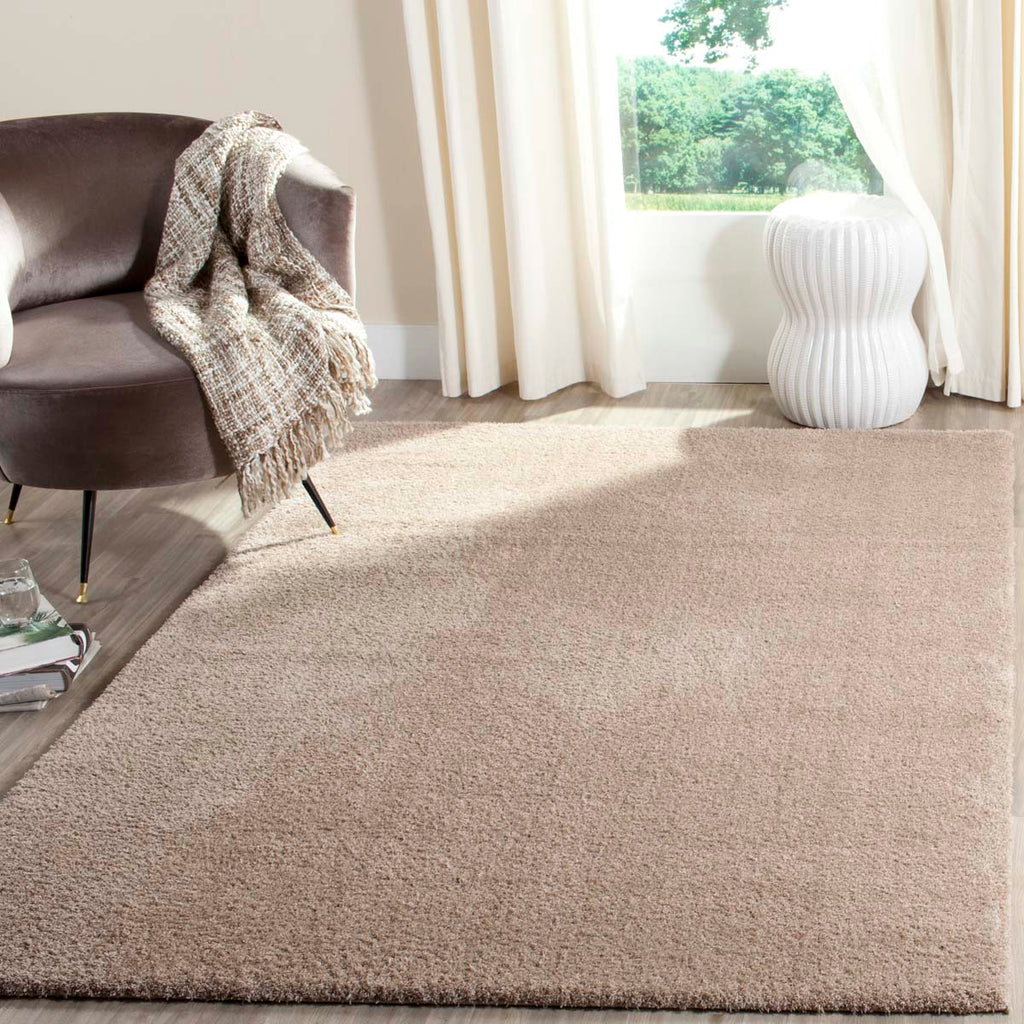 Safavieh Velvet Shag 169 Rug, VSG169 - Light Beige