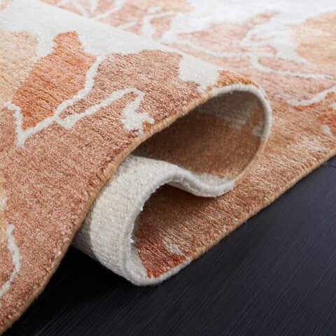 Safavieh Tibetan Rug Collection TB955C - Cream / Orange