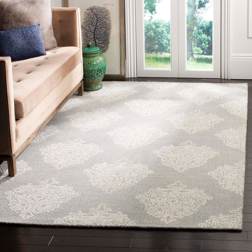 Safavieh Abstract Rug Collection ABT523B - Aqua / Ivory