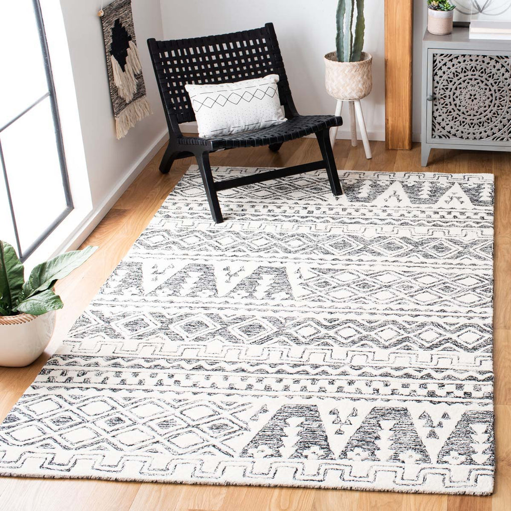 Safavieh Abstract Rug Collection ABT557A - Ivory / Black