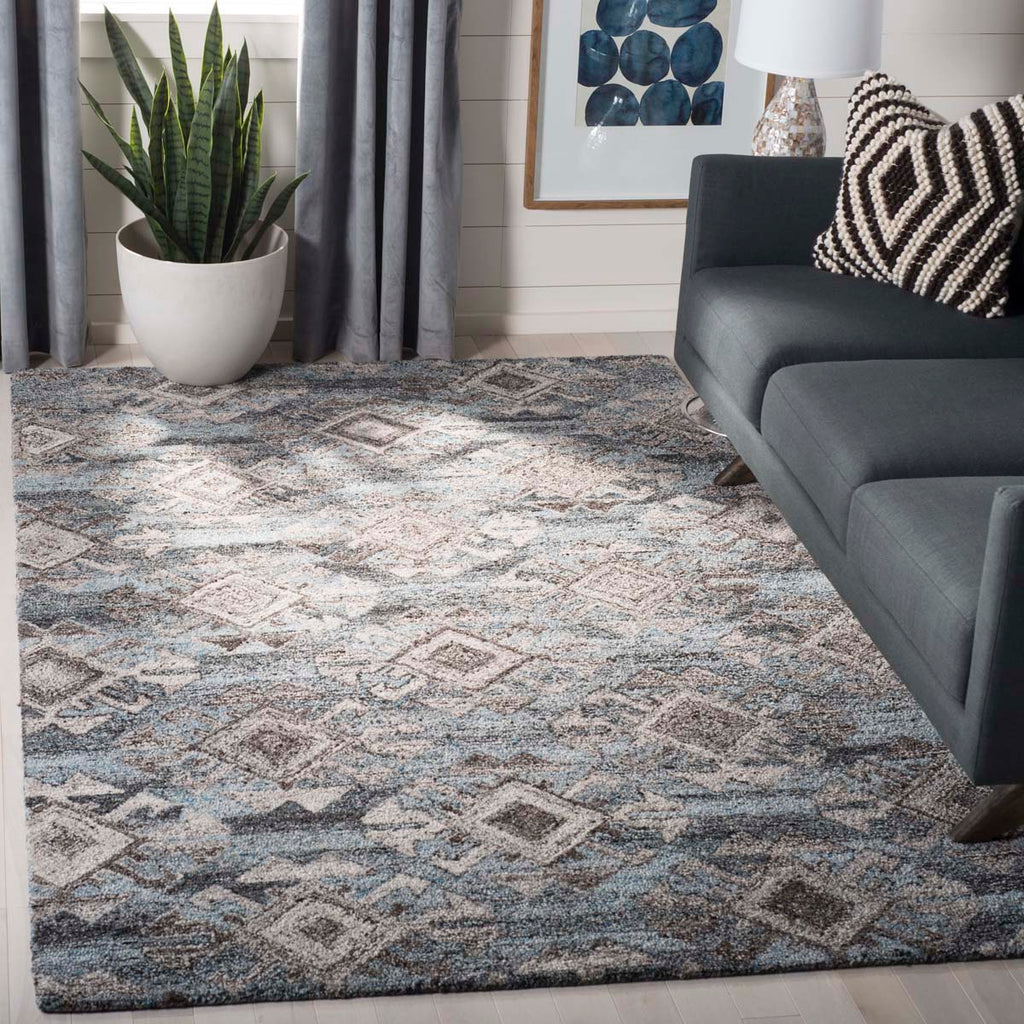 Safavieh Abstract Rug Collection ABT613F - Grey / Black