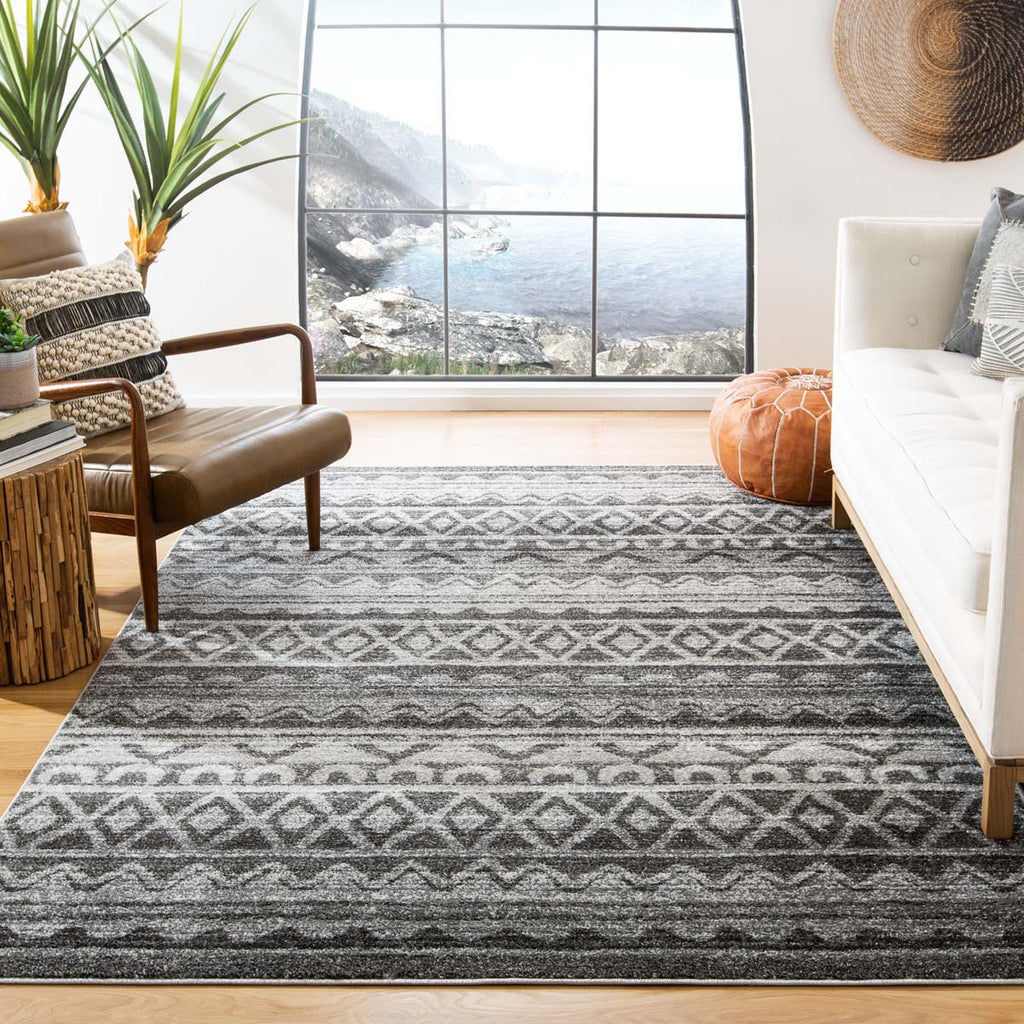 Safavieh Adirondack Rug Collection ADR119N - Ivory / Charcoal