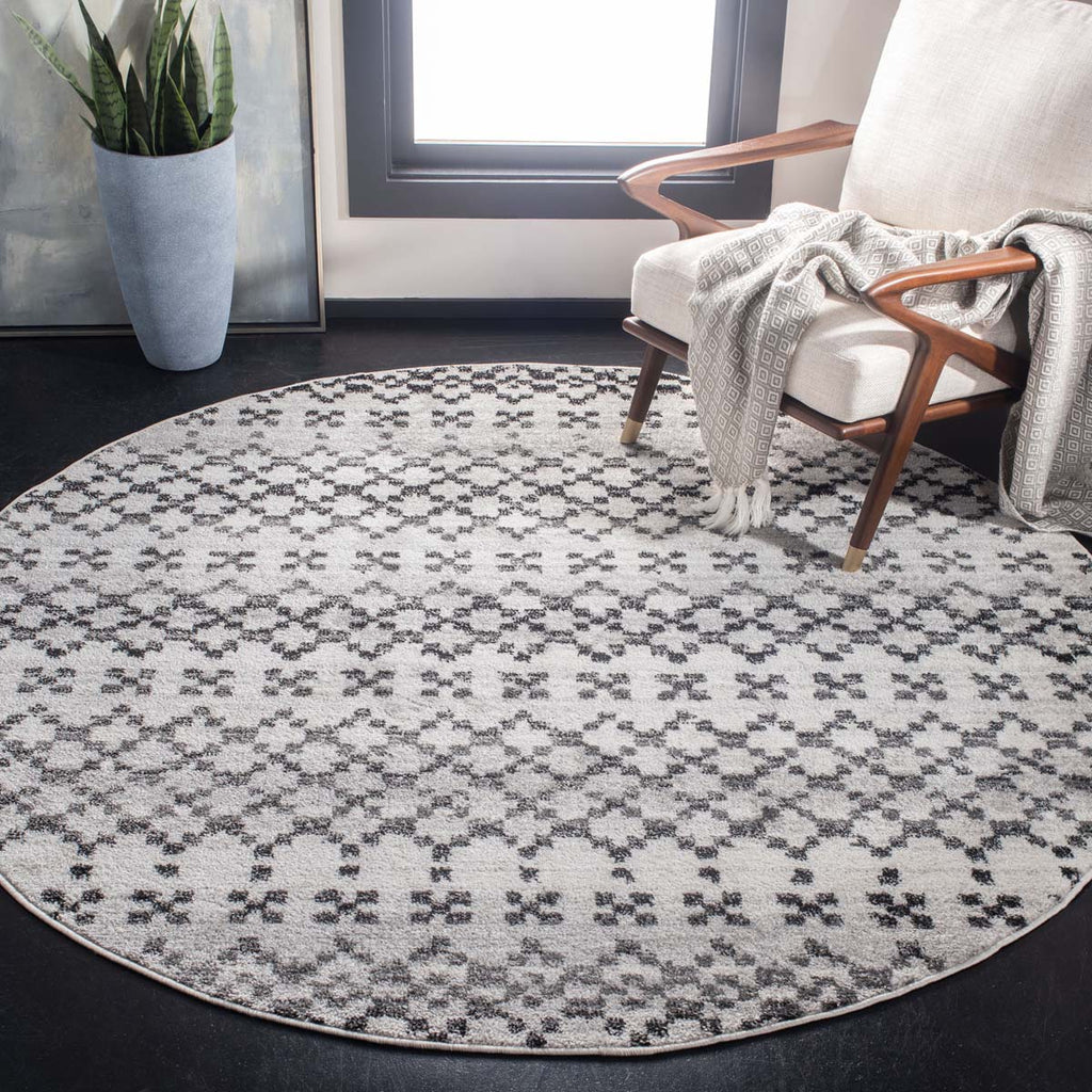 Safavieh Adirondack Rug Collection ADR220G - Grey / Ivory