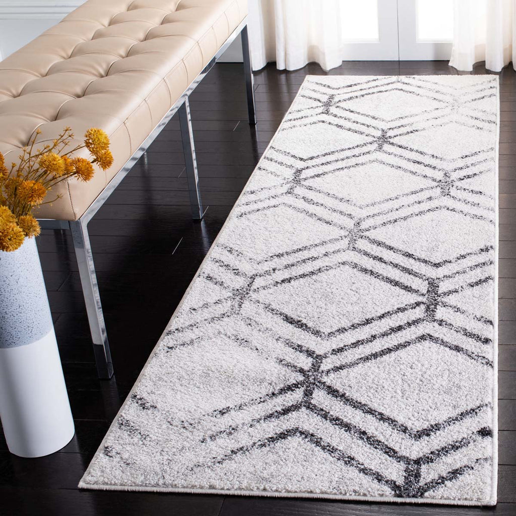 Safavieh Adirondack Rug Collection ADR253A - Ivory / Grey