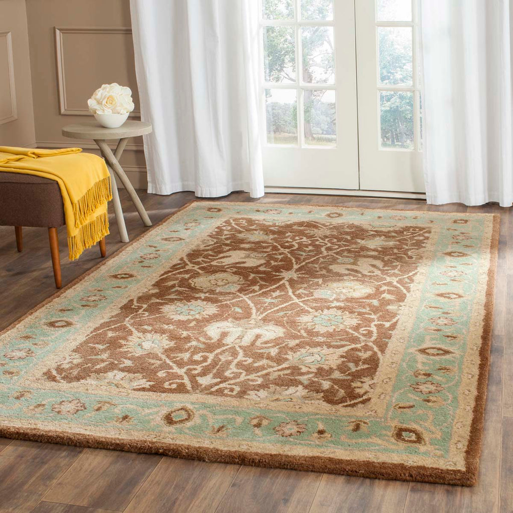 Safavieh Antiquity Rug Collection AT21G - Brown / Green