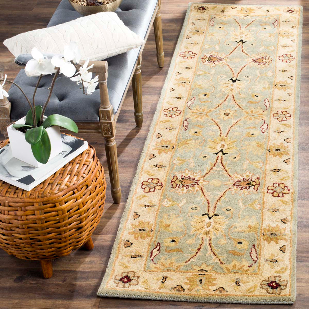 Safavieh Antiquity Rug Collection AT249A - Light Blue / Ivory