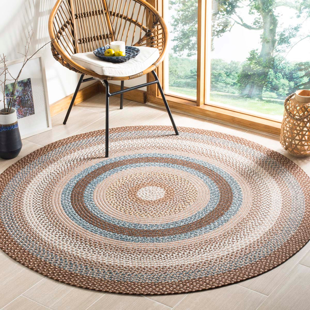 Safavieh Braided Rug Collection BRD313A - Brown / Multi