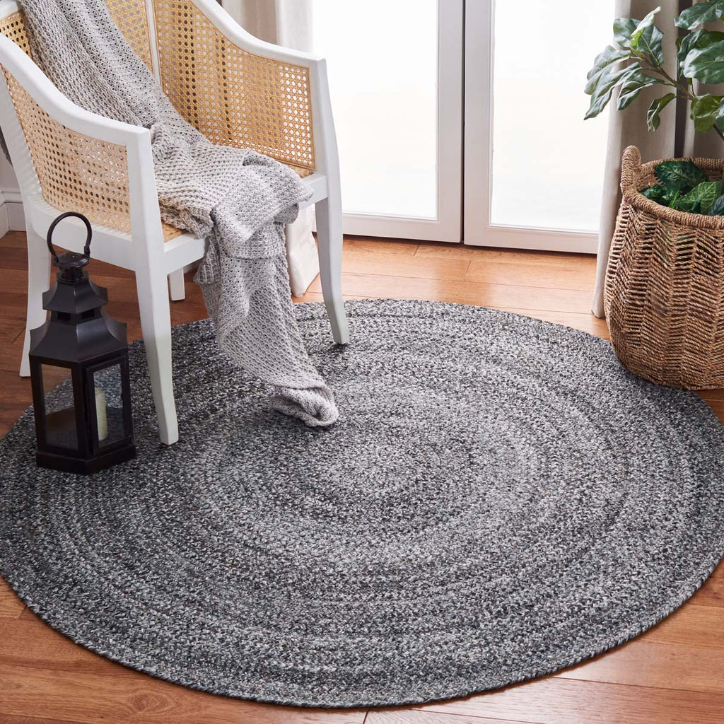 Safavieh Braided Rug Collection BRD800F - Grey / Charcoal