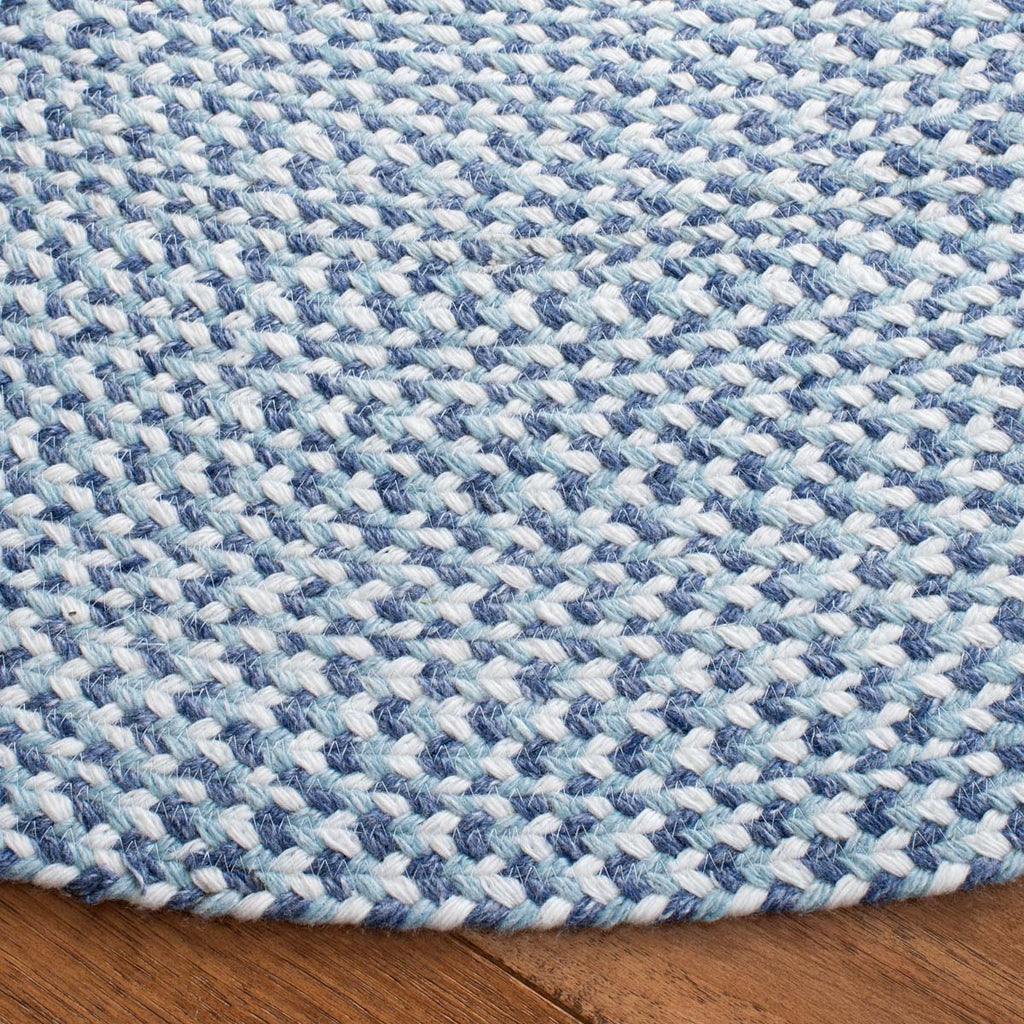 Safavieh Braided Rug Collection BRD801J - Blue / Aqua