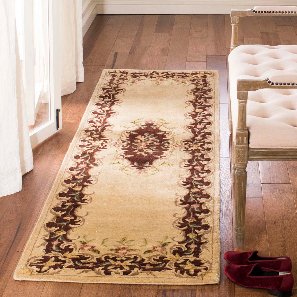 Safavieh Bergama Rug Collection BRG166C - Ivory / Rust