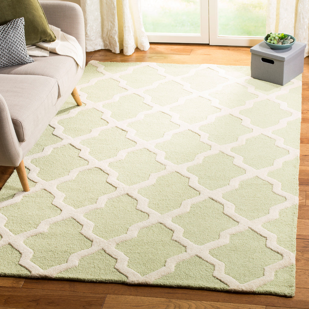 Safavieh Cambridge Rug Collection CAM121B - Light Green / Ivory