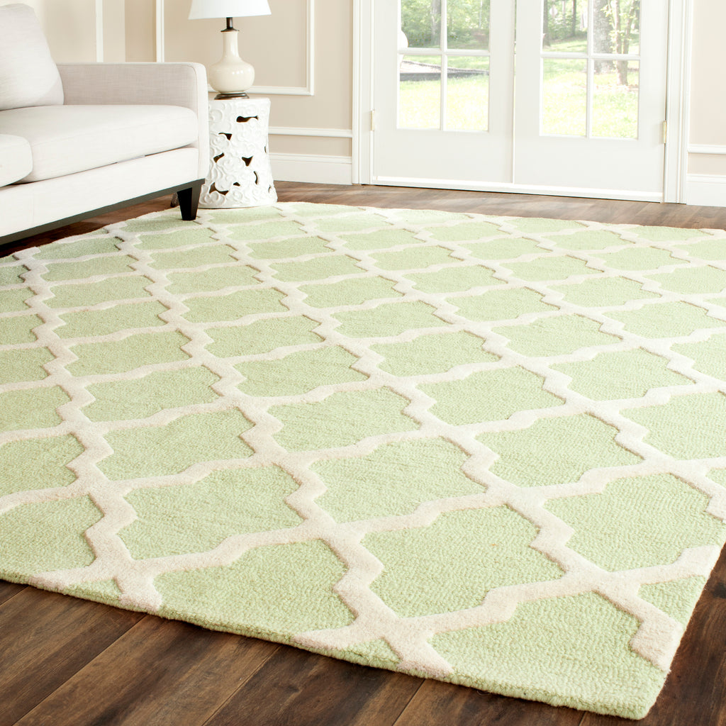 Safavieh Cambridge Rug Collection CAM121B - Light Green / Ivory